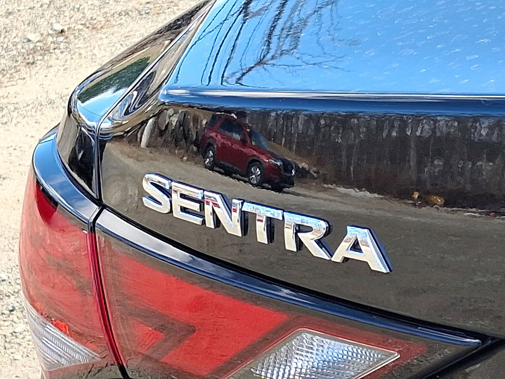 Used 2025 Nissan Sentra SV w/ Trunk Package image 23