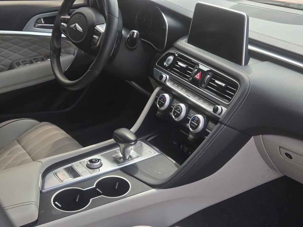 Used 2020 Genesis G70 3.3T w/ Prestige Package image 9