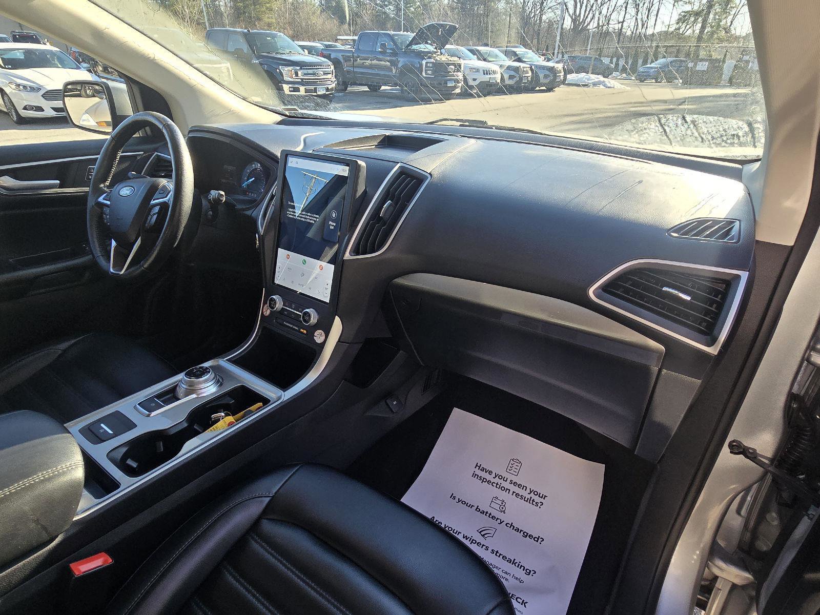 Used 2023 Ford Edge SEL image 13