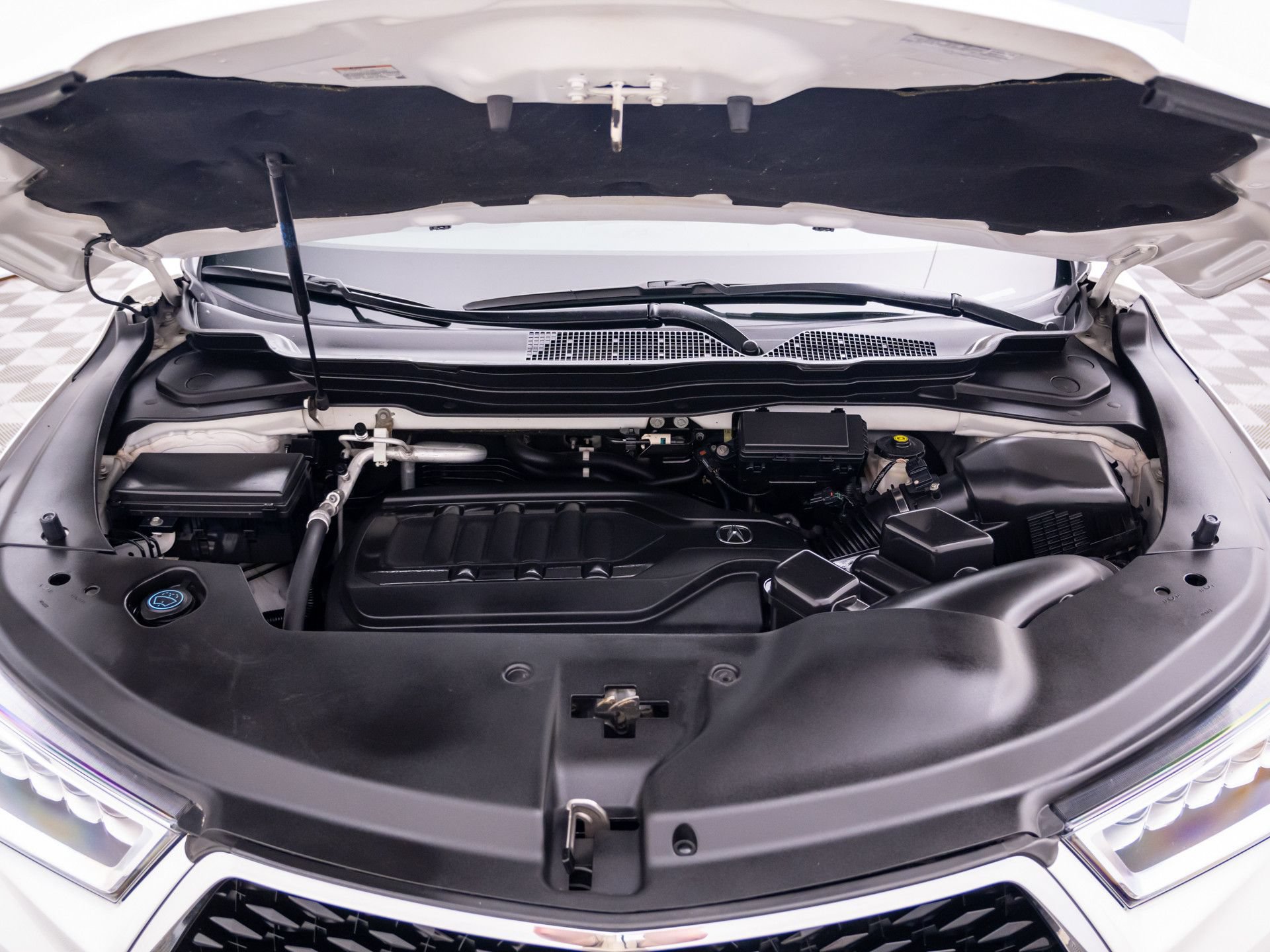 Used 2020 Acura MDX SH-AWD w/ Technology Package image 32