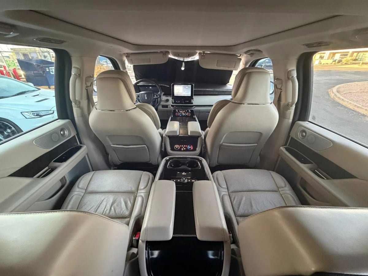 Used 2019 Lincoln Navigator Reserve AWD/4WD image 44