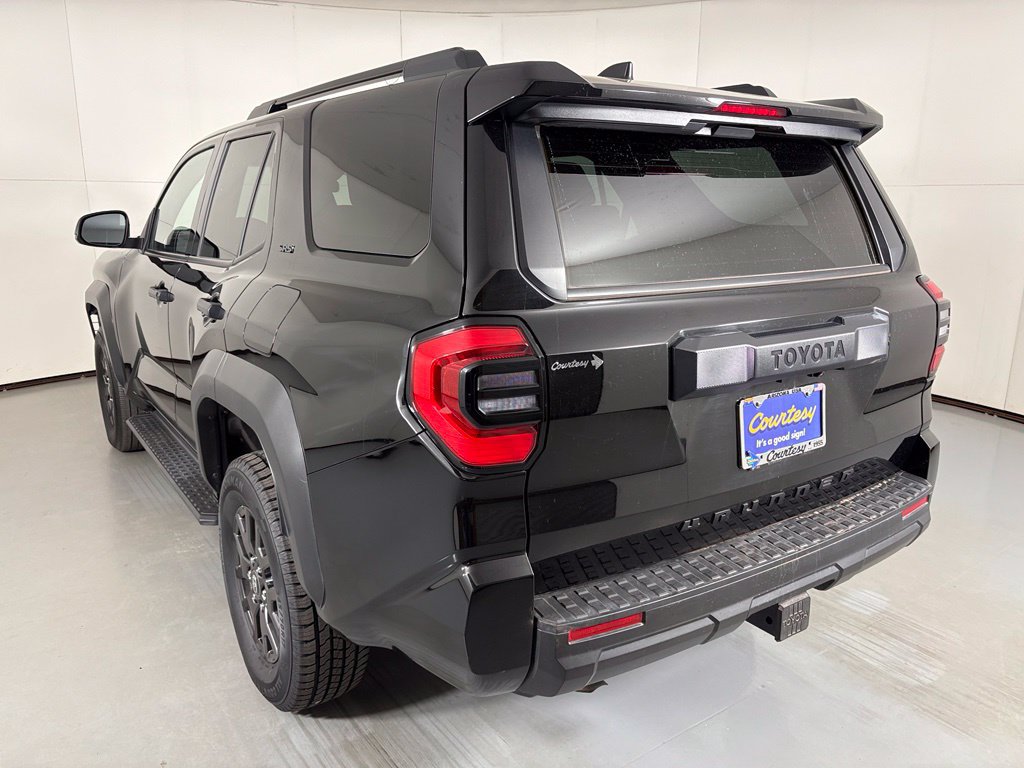 Used 2025 Toyota 4Runner SR5 AWD/4WD image 6