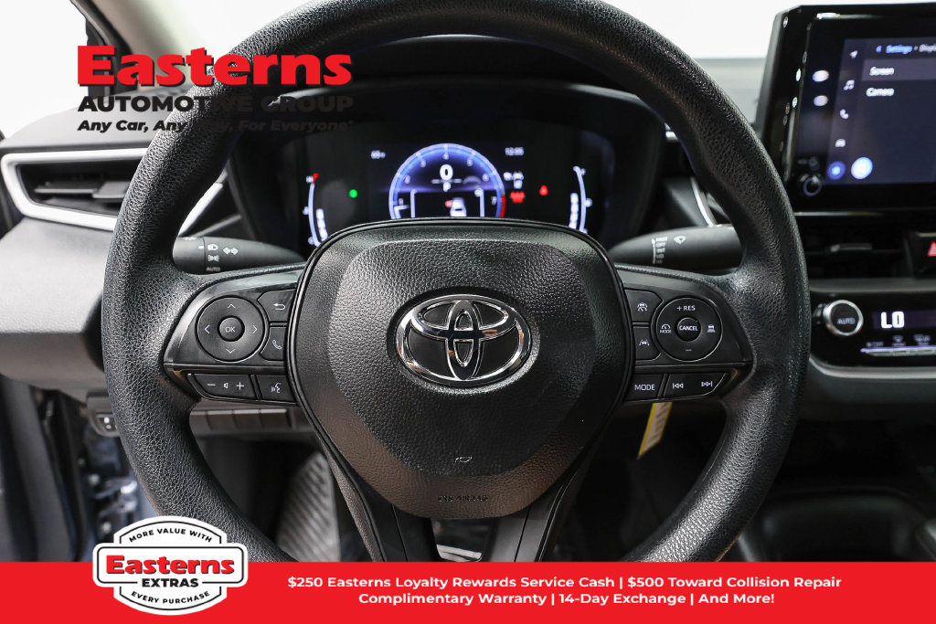 Used 2026 Toyota Corolla LE FWD image 11