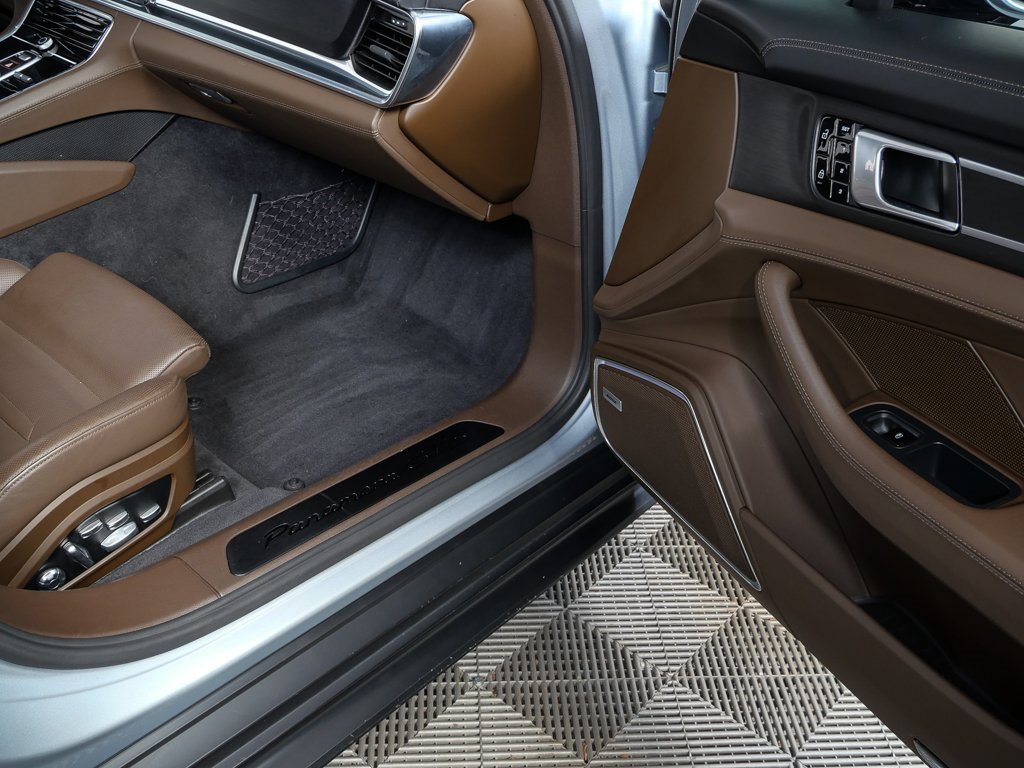 Certified 2019 Porsche Panamera GTS image 25