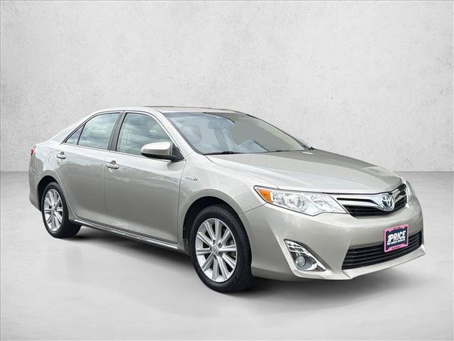 Used 2014 Toyota Camry XLE FWD image 3