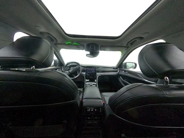 Used 2023 Jeep Grand Cherokee L Limited w/ Black Appearance Package AWD/4WD image 35