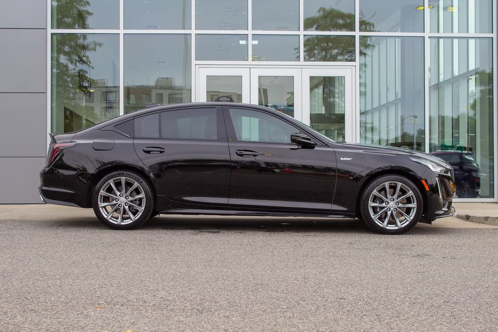 Used 2023 Cadillac CT5 V w/ Platinum Package AWD/4WD image 4
