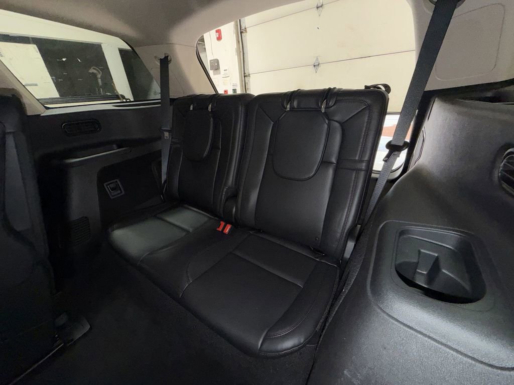 Used 2021 Lincoln Aviator Grand Touring w/ Equipment Group 302A AWD/4WD image 27