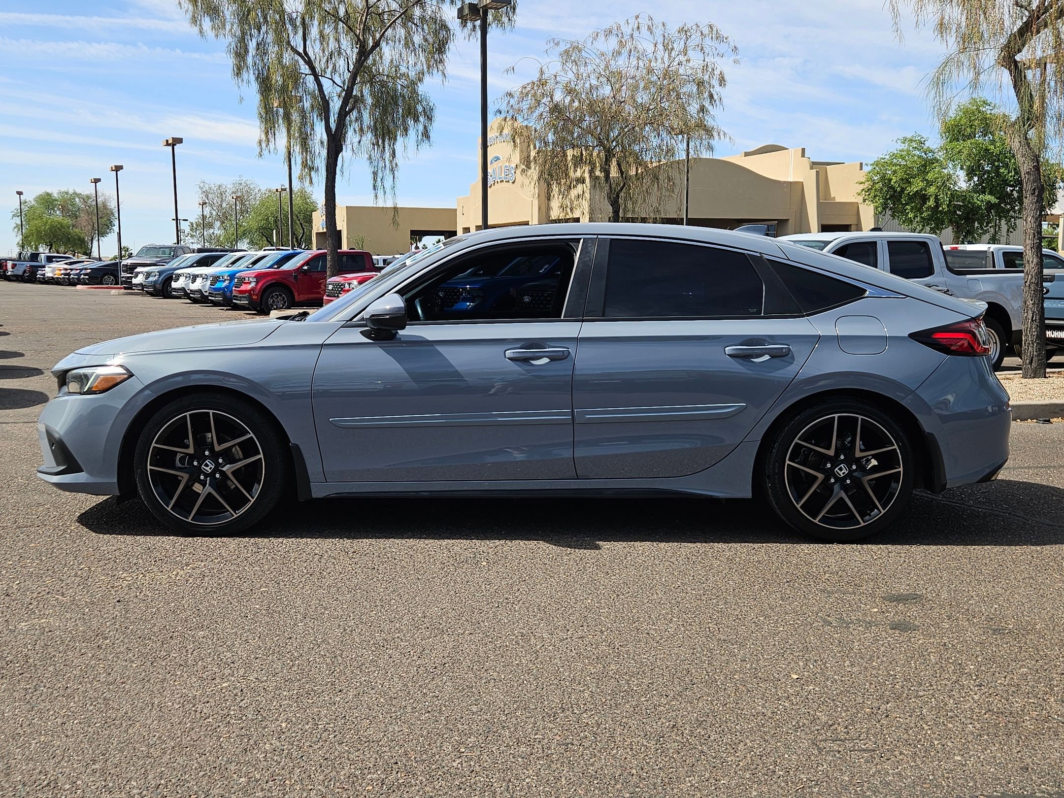 Used 2022 Honda Civic Sport Touring image 9