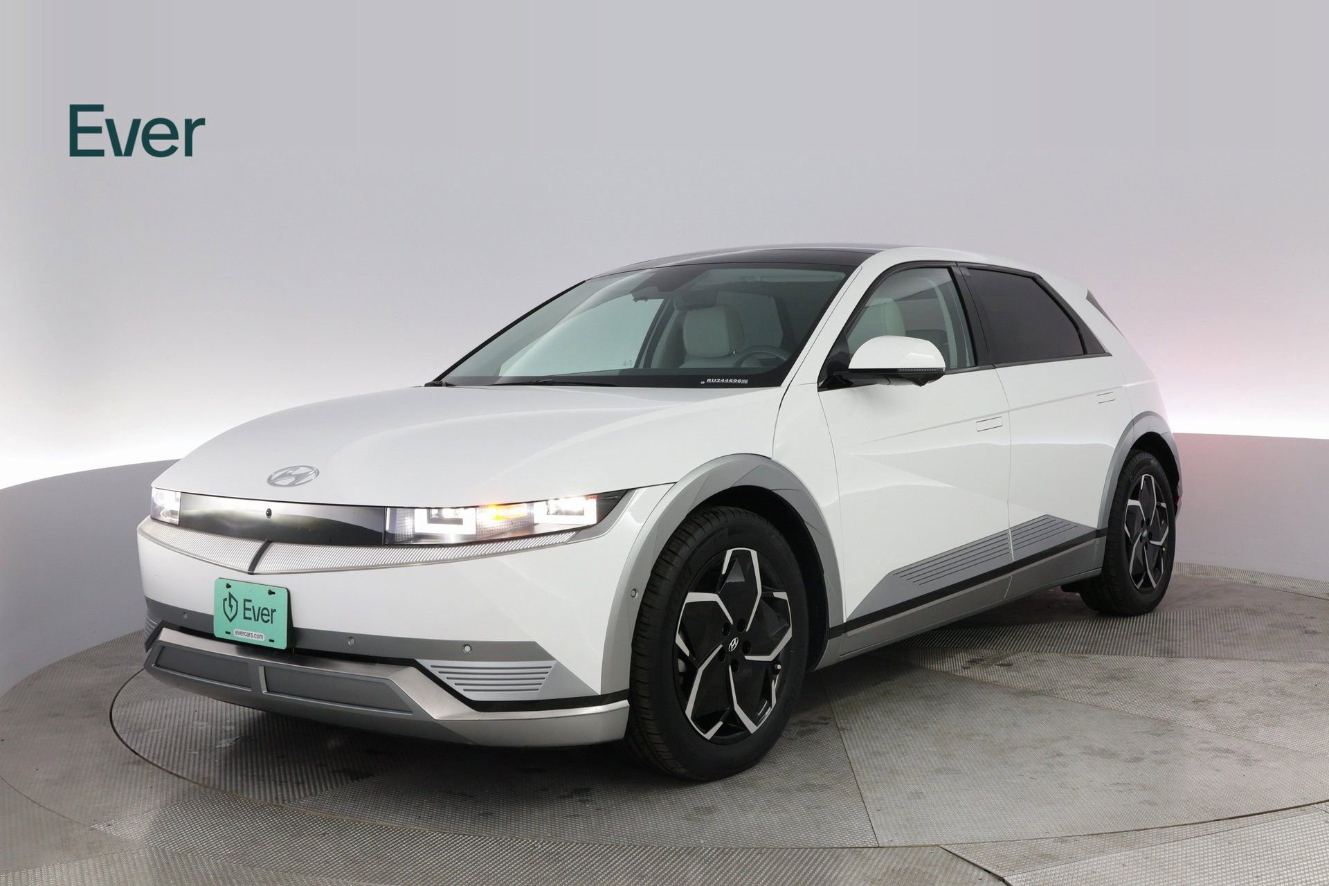 Used 2024 Hyundai Ioniq 5 Limited image 2