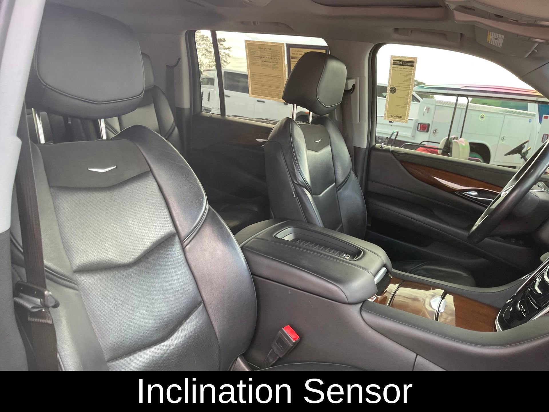 Used 2019 Cadillac Escalade ESV Premium Luxury RWD image 28