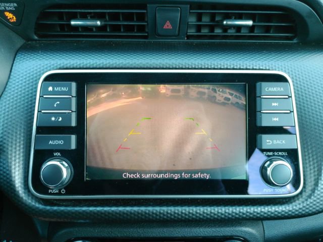 Used 2018 Nissan Kicks SV image 8