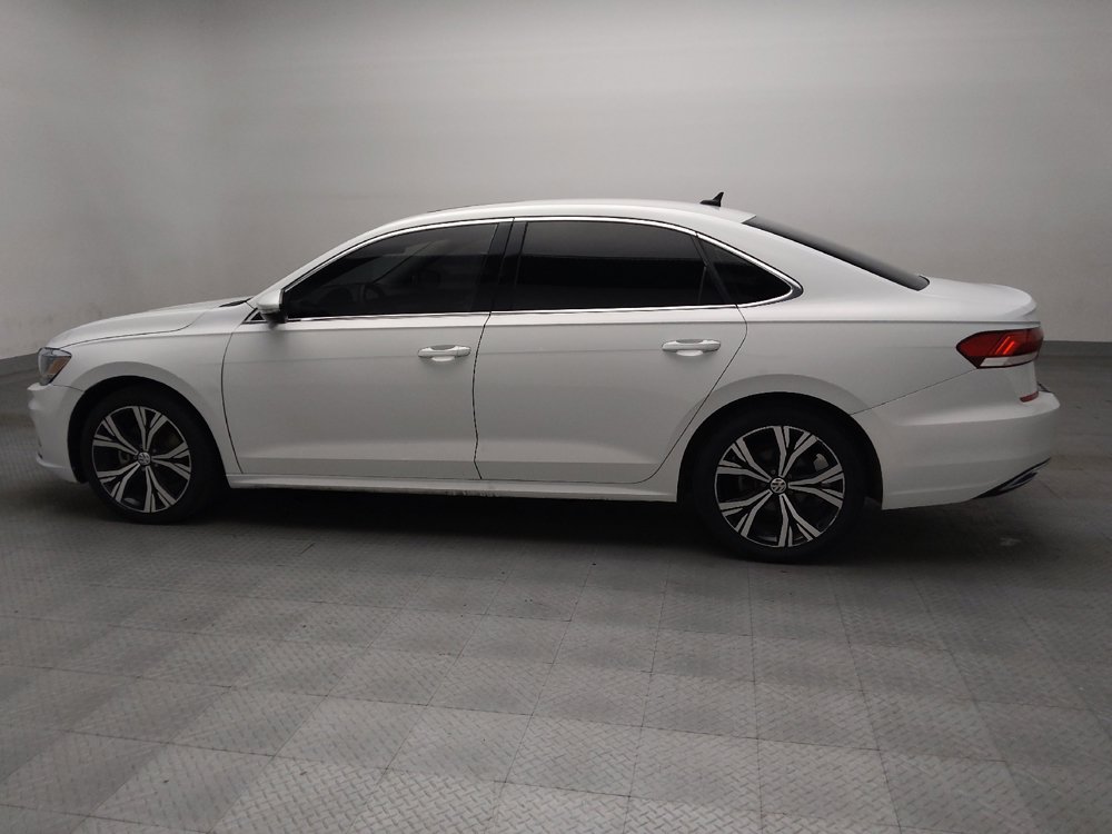 Used 2022 Volkswagen Passat 2.0T SE FWD image 3