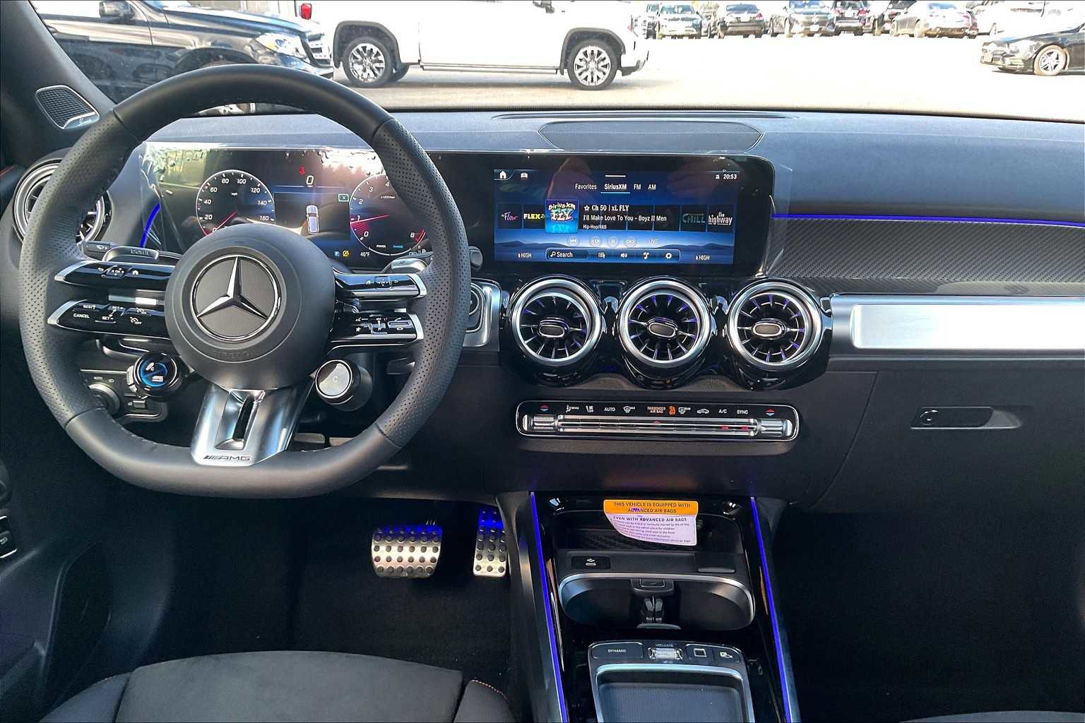 New 2025 Mercedes-Benz GLB 35 AMG 4MATIC image 8