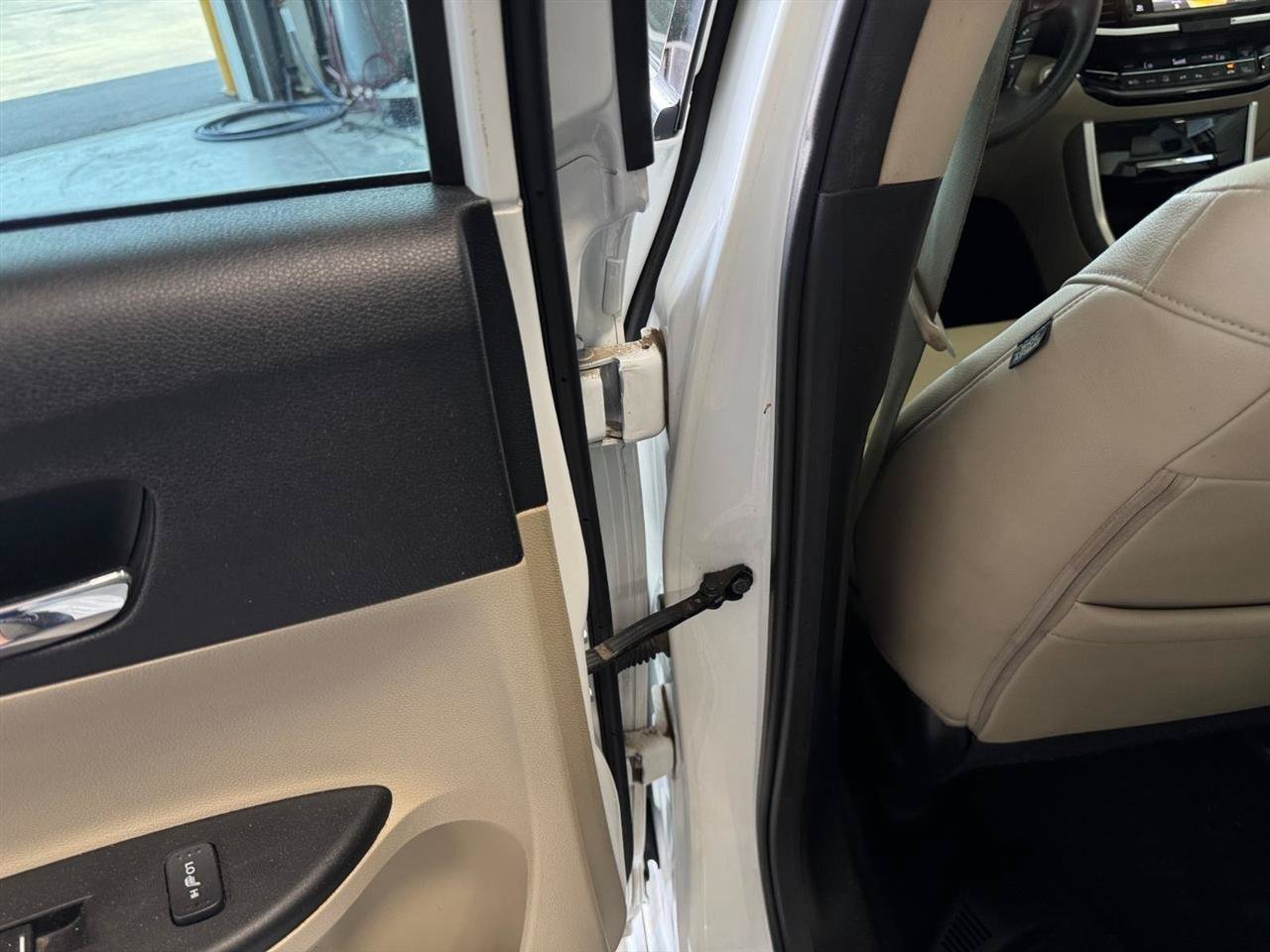Used 2016 Honda Accord Touring image 29