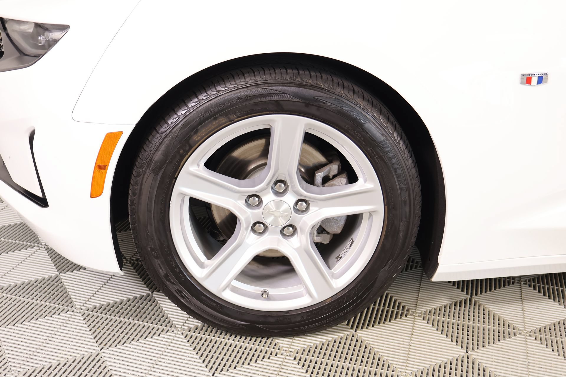 Used 2023 Chevrolet Camaro LT RWD image 14