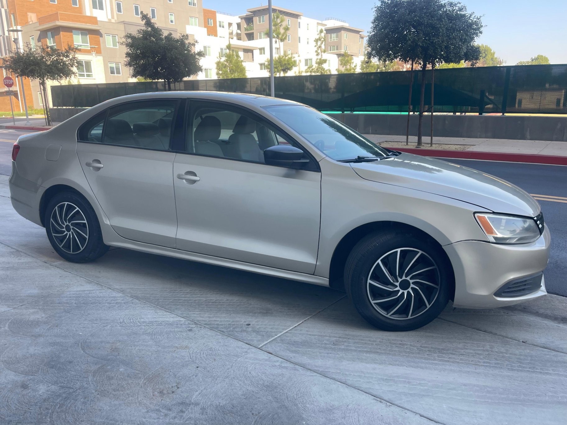 Used 2013 Volkswagen Jetta S image 2