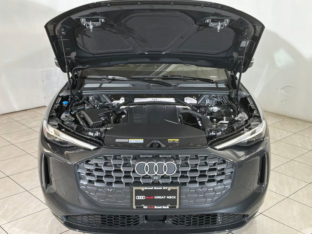 Certified 2025 Audi Q5 Premium w/ Convenience Package image 18