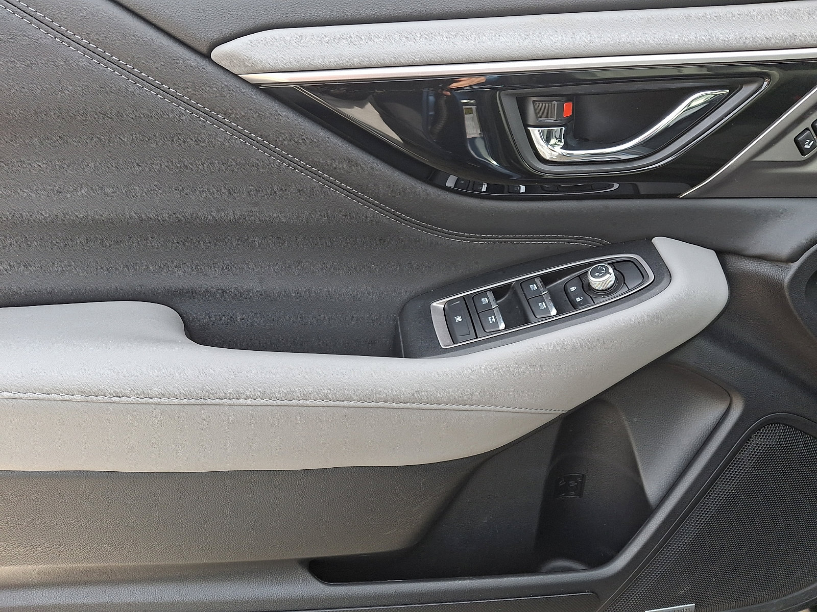 Used 2022 Subaru Outback Limited XT image 12