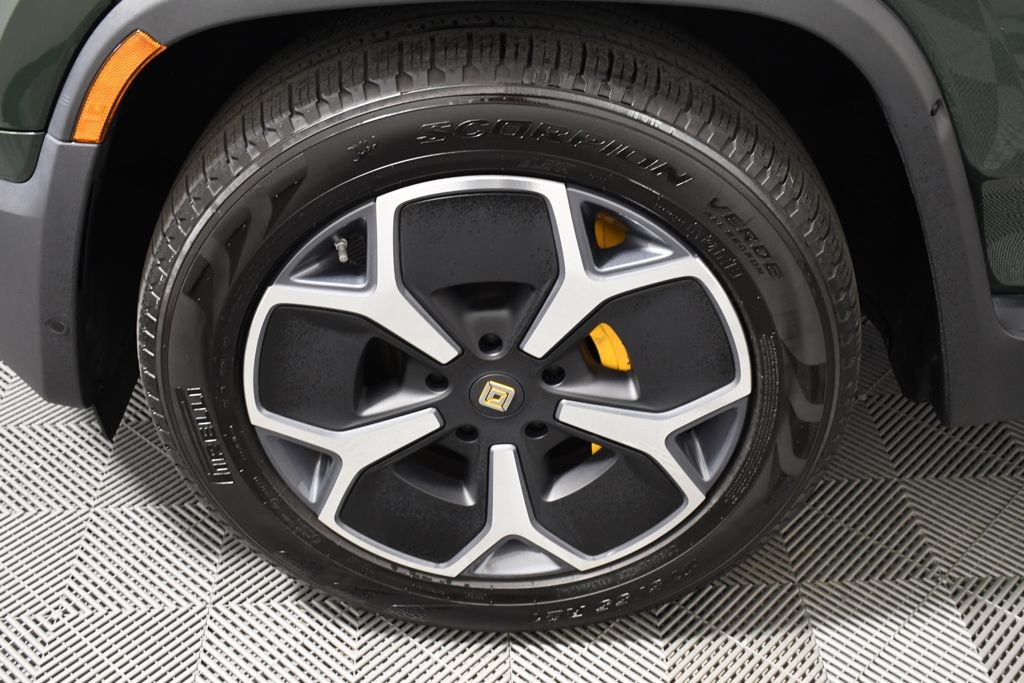 Used 2023 Rivian R1S Adventure AWD/4WD image 11