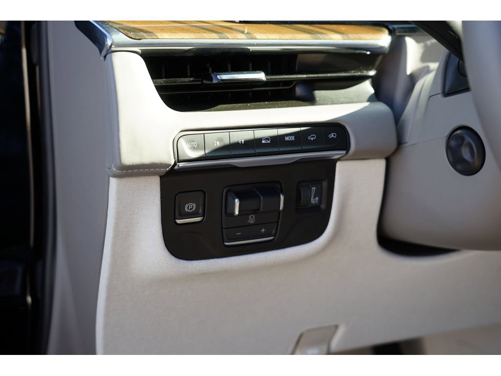 Used 2024 Cadillac Escalade Sport Platinum image 17