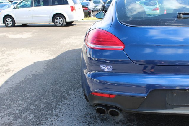 Used 2015 Porsche Panamera 4 image 43