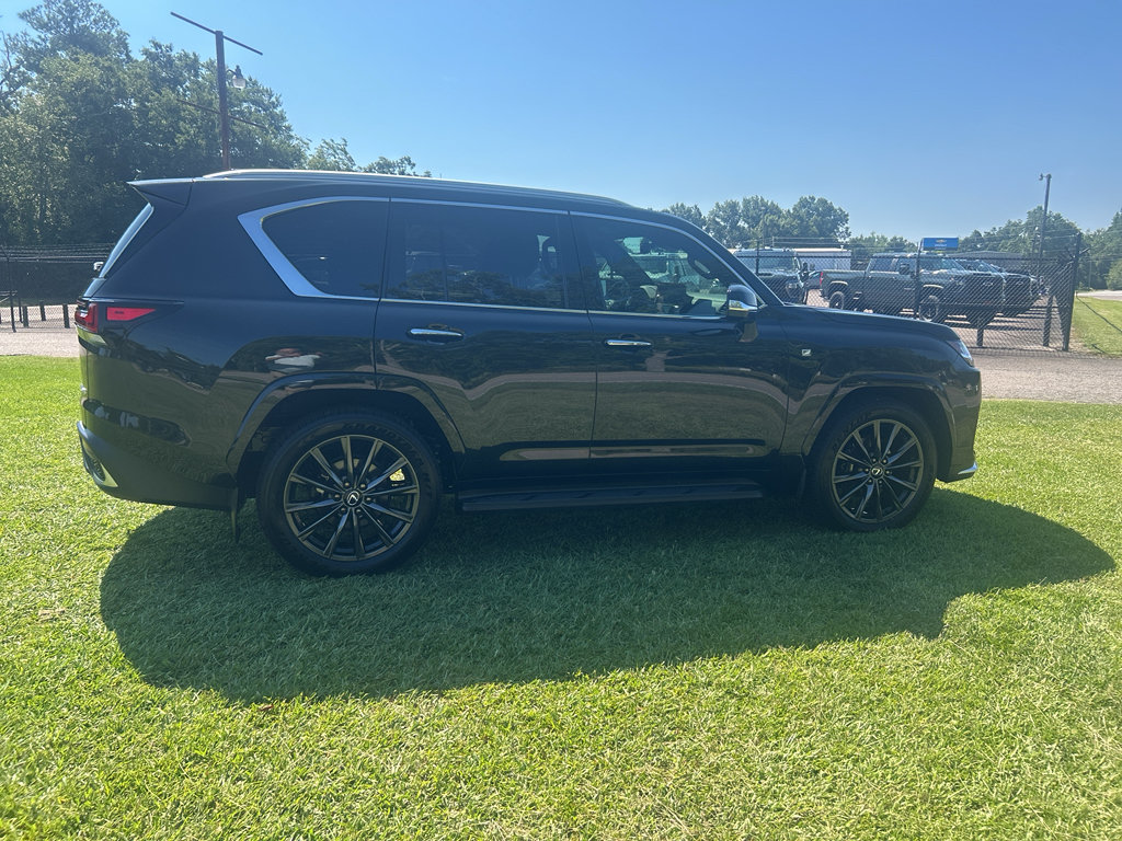 Used 2026 Lexus LX 600 F Sport AWD/4WD image 9