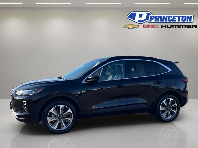 Used 2025 Ford Escape Platinum image 4