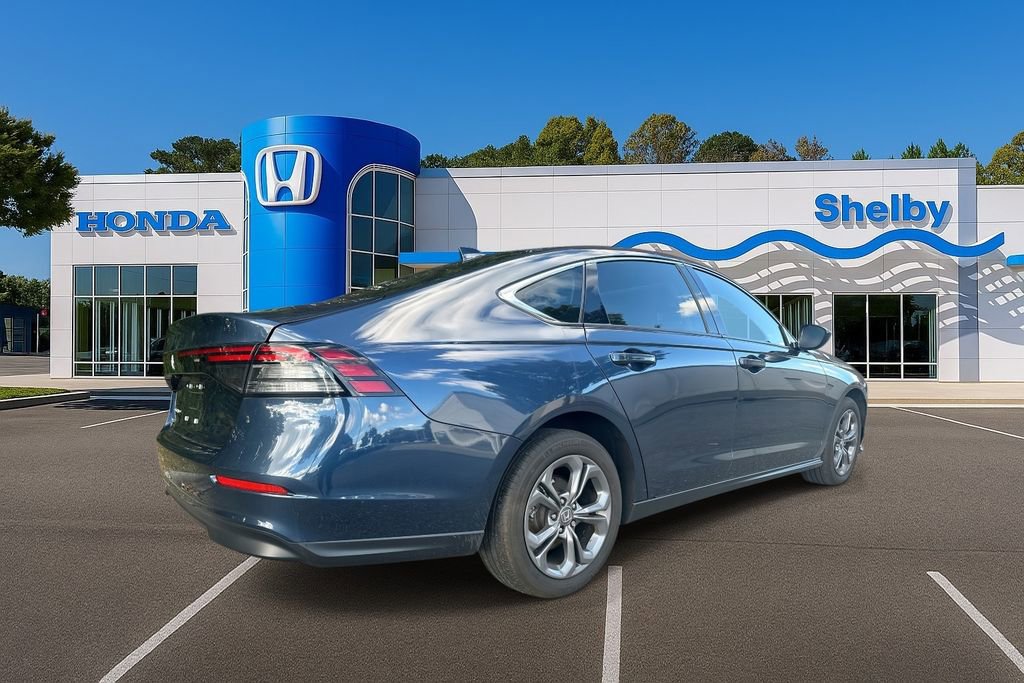 Used 2023 Honda Accord EX image 8