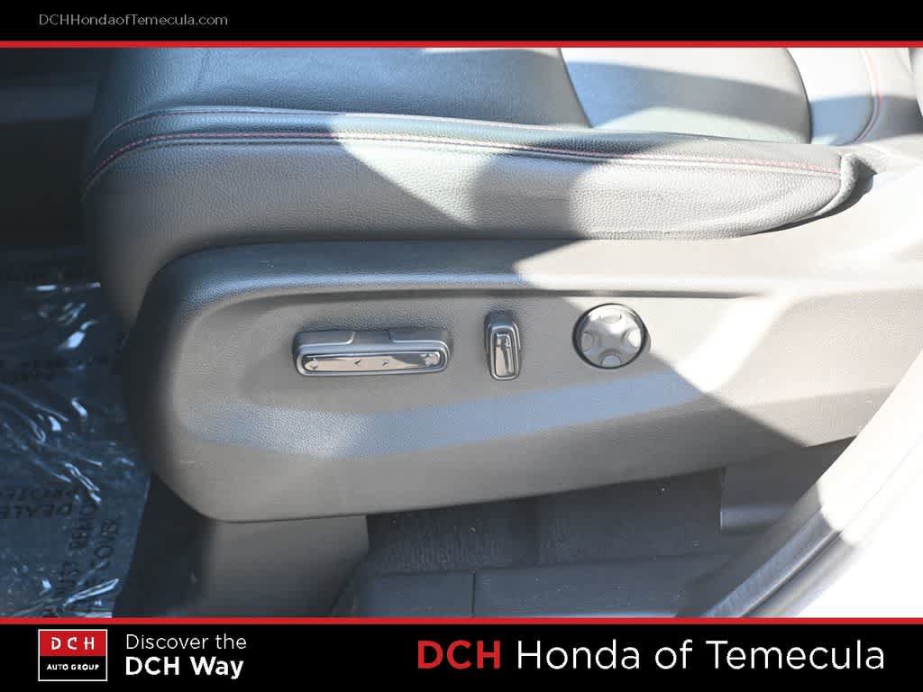 Used 2025 Honda Odyssey Sport-L image 17