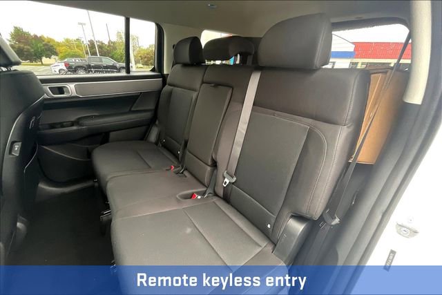 New 2026 Hyundai Santa Fe SE FWD image 12