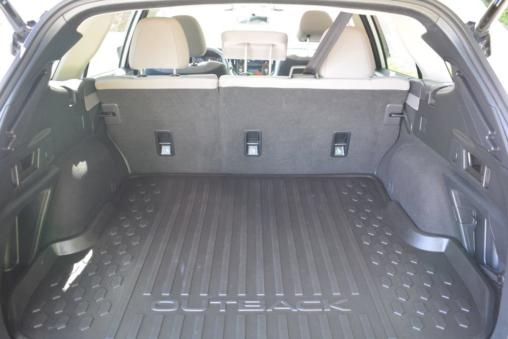 Used 2023 Subaru Outback Premium AWD/4WD image 21