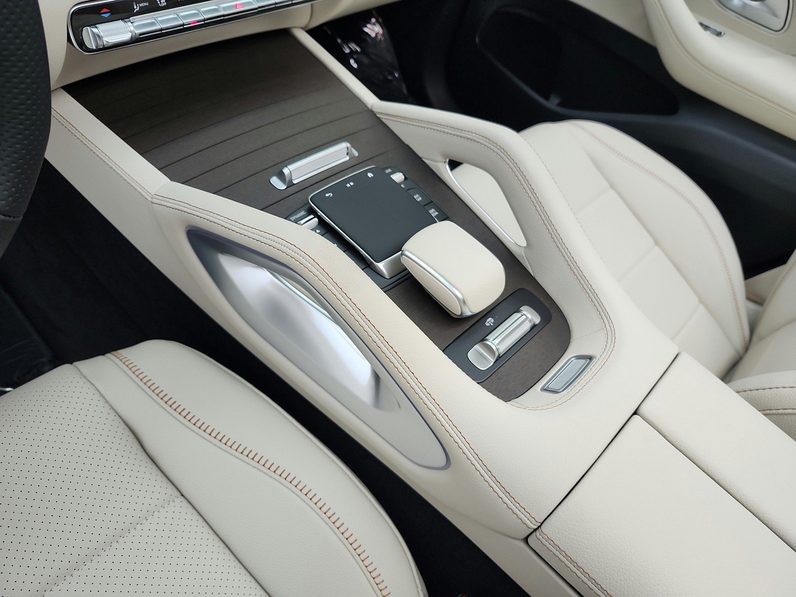 New 2027 Mercedes-Benz GLE 450 4MATIC image 10