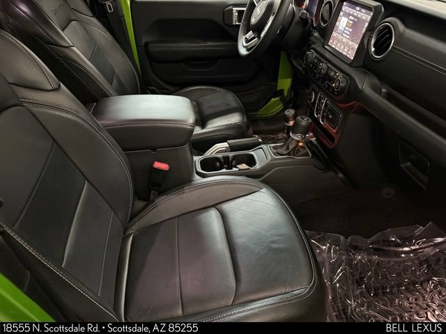Used 2018 Jeep Wrangler Unlimited Sahara AWD/4WD image 11