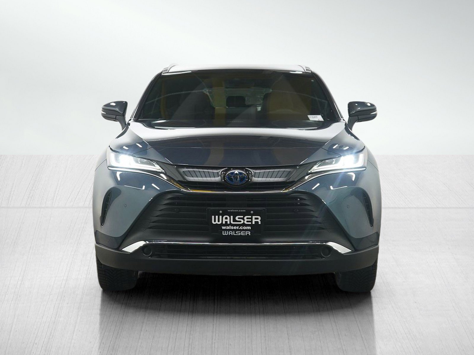 Used 2021 Toyota Venza XLE image 8