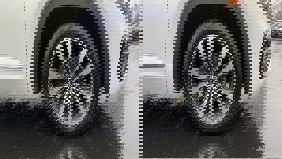 Used 2022 Volkswagen Atlas SEL Premium image 26