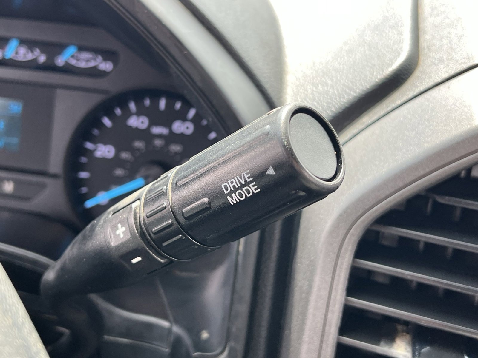 Used 2020 Ford F550 2WD Regular Cab Super Duty image 19