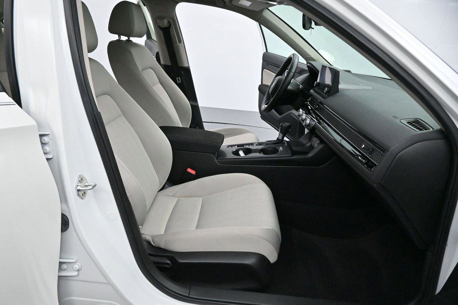 Used 2022 Honda Civic EX image 30
