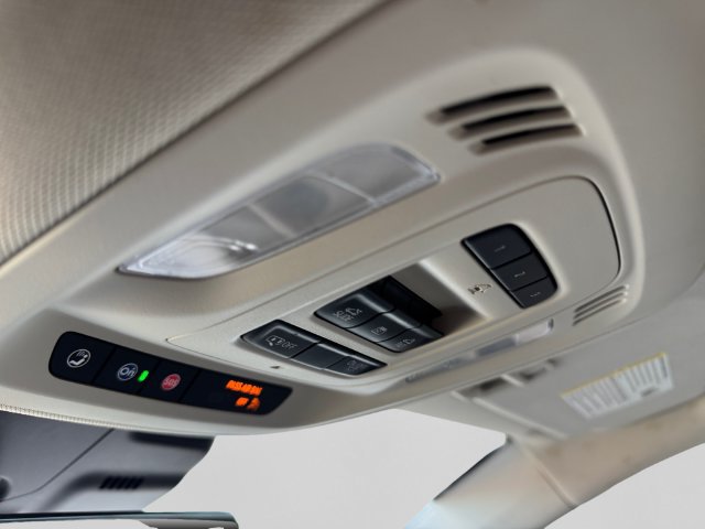 Certified 2022 Buick Envision Avenir w/ Technology Package II FWD image 20