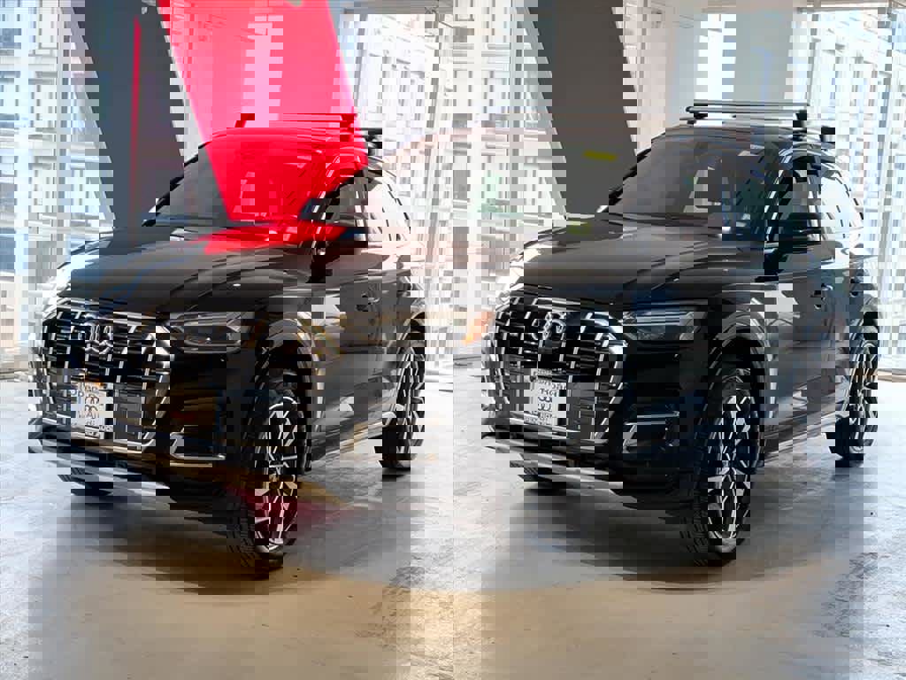 Used 2021 Audi Q5 Premium Plus w/ Premium Plus Package image 1