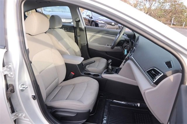 Used 2018 Hyundai Elantra SE image 22