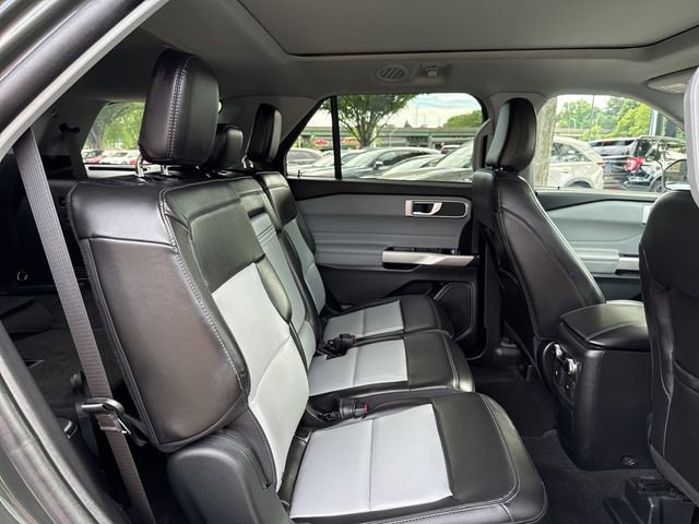 Used 2023 Ford Explorer XLT w/ Equipment Group 202A AWD/4WD image 29