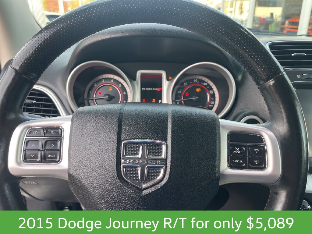 Used 2015 Dodge Journey R/T w/ Flexible Seating Group FWD image 17