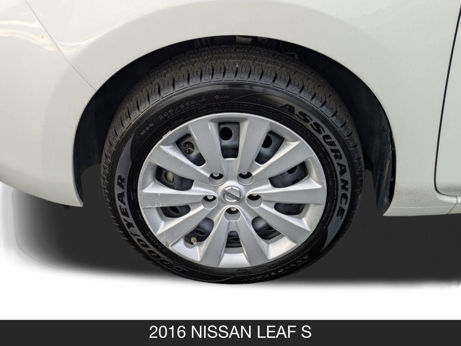 Used 2016 Nissan Leaf S image 11