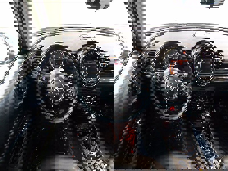 Used 2016 MINI Cooper Clubman image 10