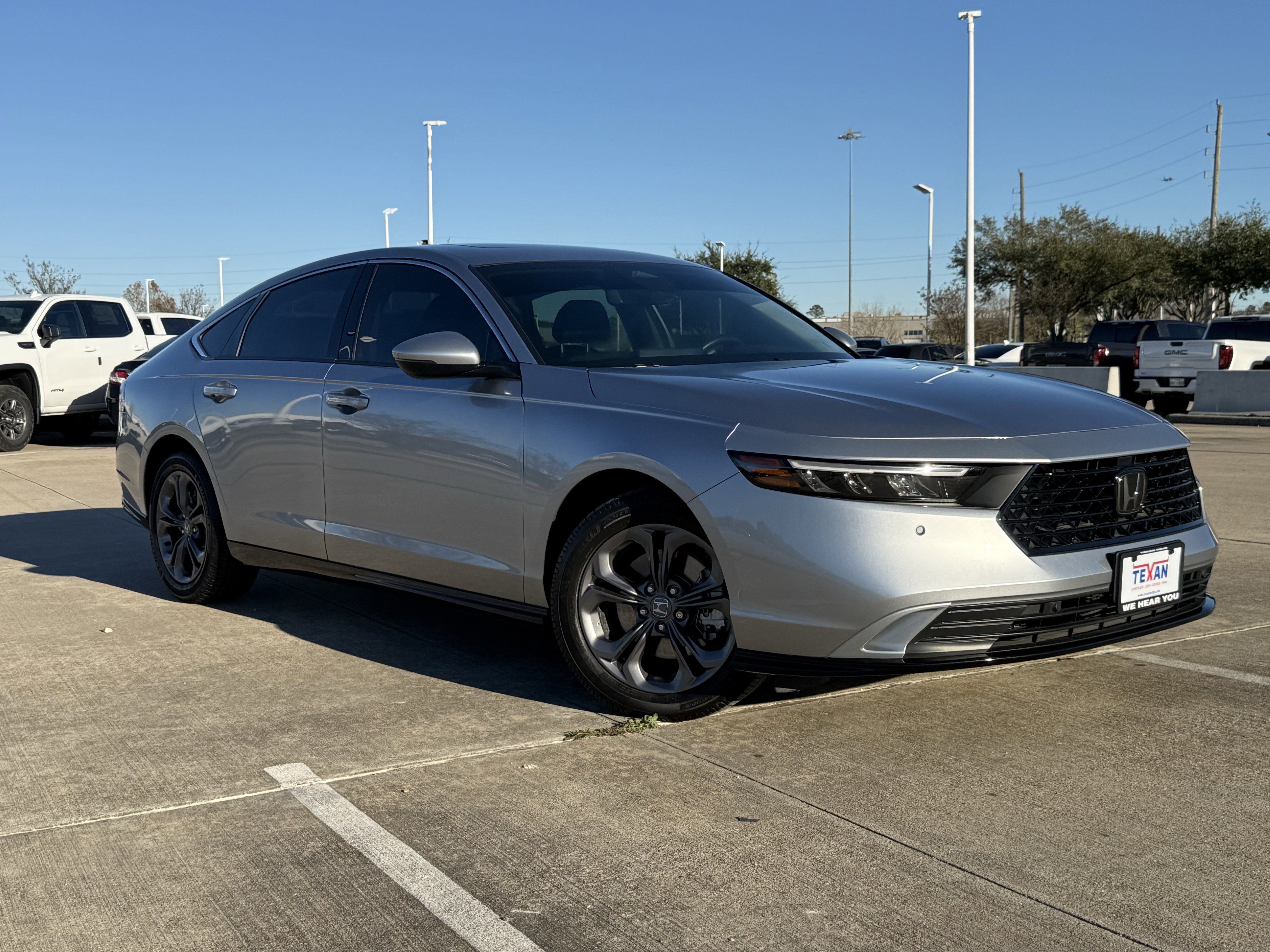 Used 2023 Honda Accord EX-L video 2