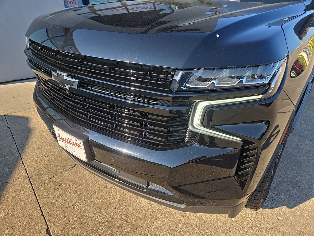 Used 2021 Chevrolet Tahoe RST w/ Luxury Package AWD/4WD image 18