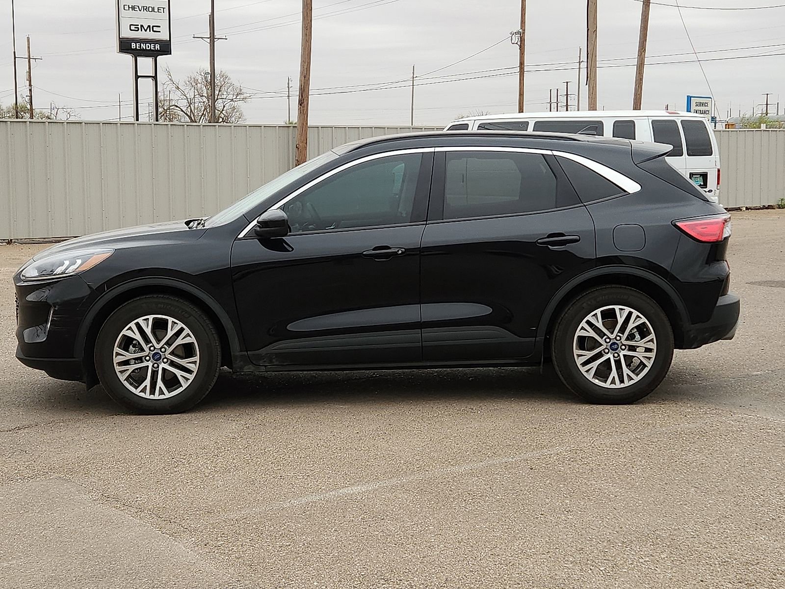 Used 2022 Ford Escape SEL FWD image 2