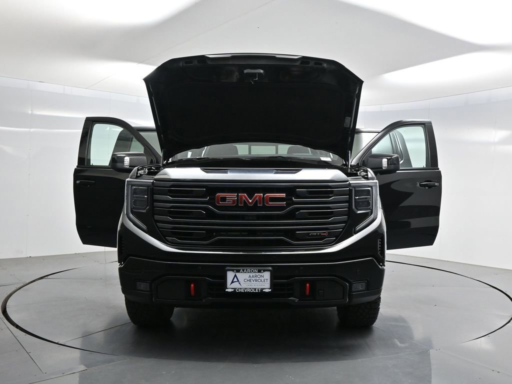 Used 2024 GMC Sierra 1500 AT4 w/ Technology Package AWD/4WD image 49