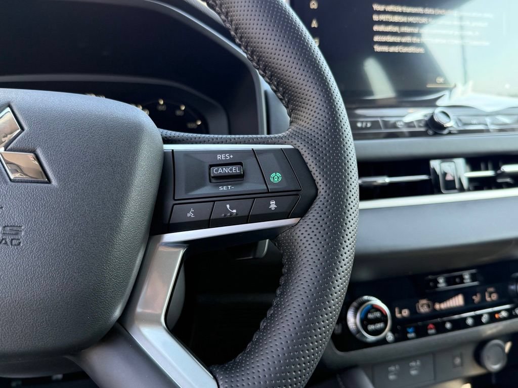 New 2026 Mitsubishi Outlander SEL AWD/4WD image 23